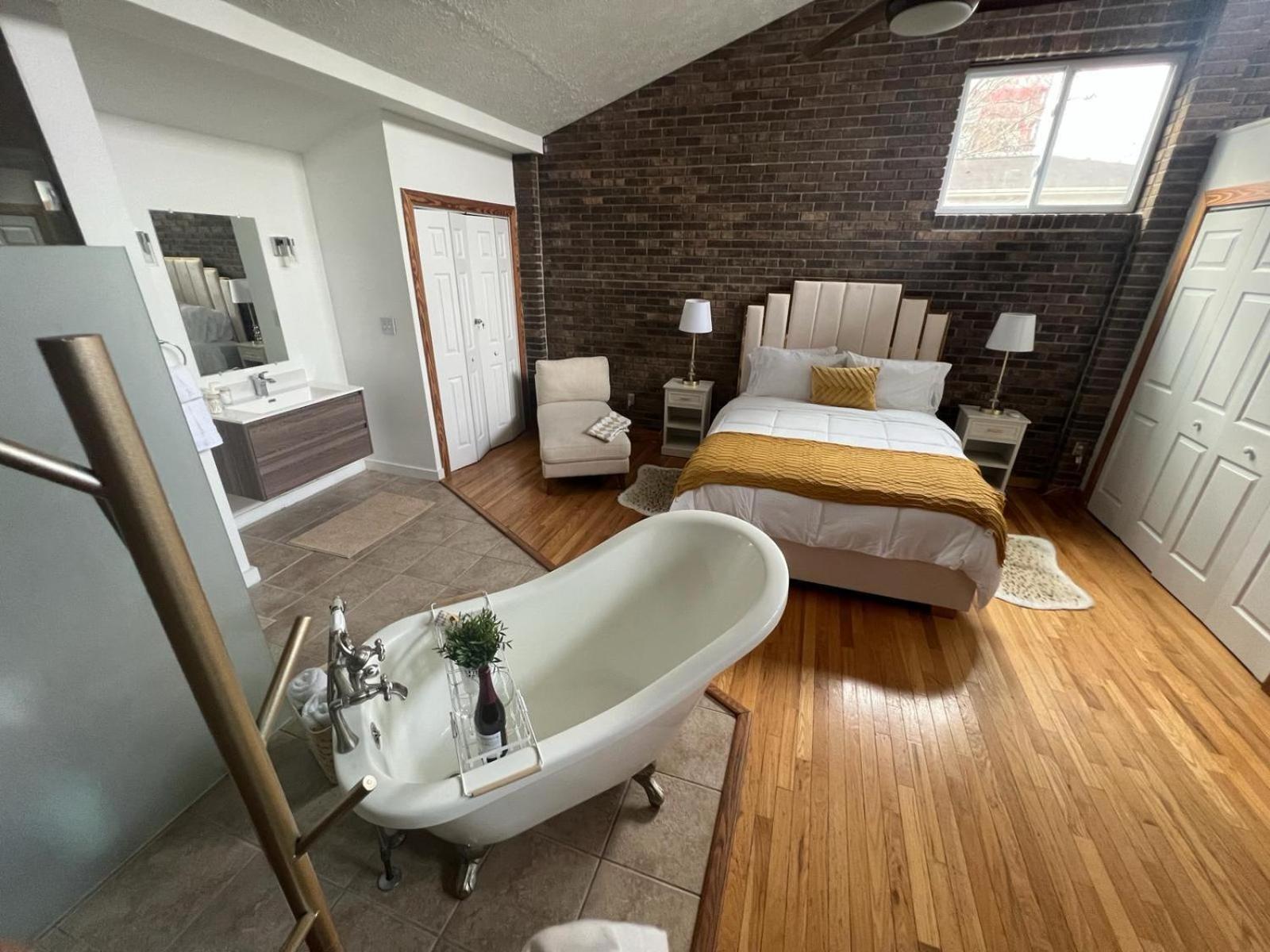 Beltline Beauty Mins To Benz Stadium, Game Room アトランタ エクステリア 写真